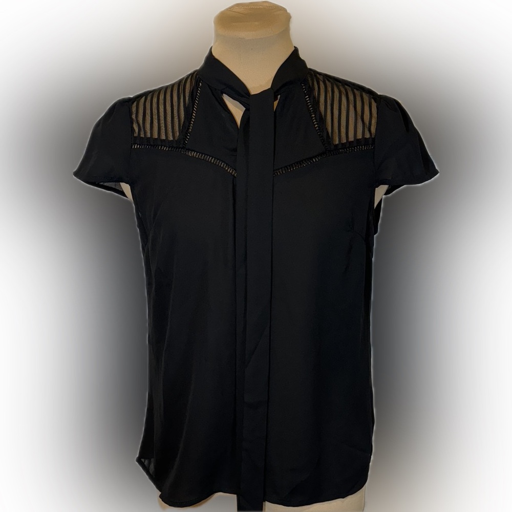 EUC SHEIN Short Sleeve Tie Front Blouse